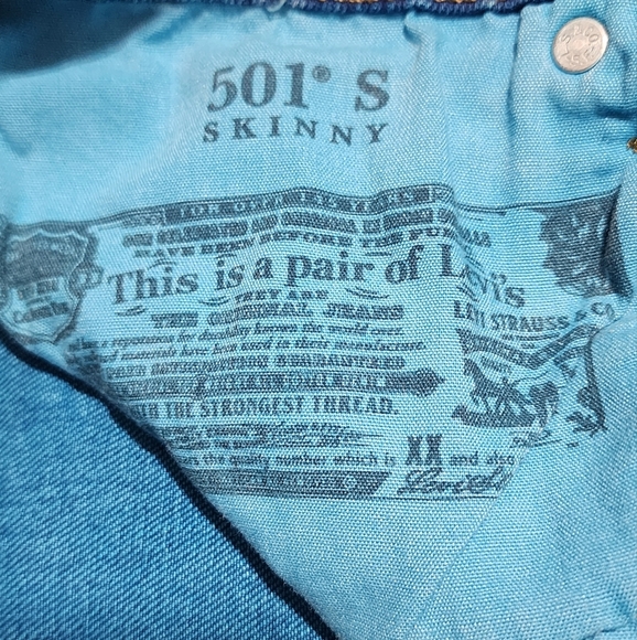 Levis Premium Limited Edition Pokemon Skinny Jeans W29xL28 - Picture 11 of 12